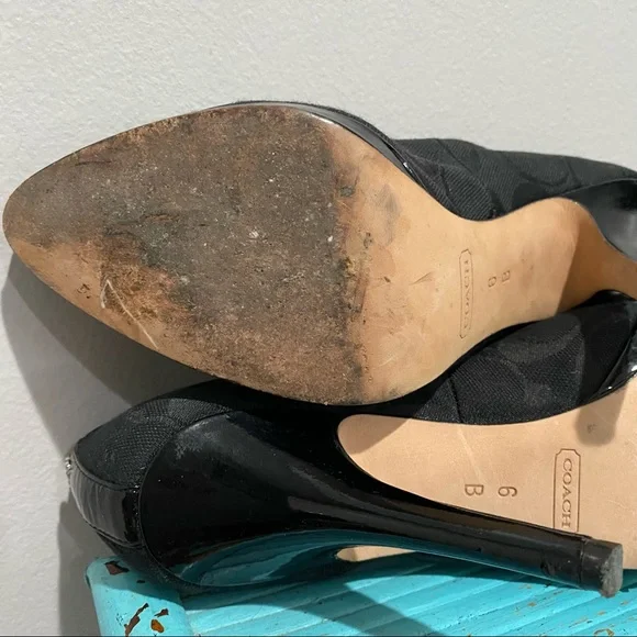 Coach Caya Signature Logo Allover Black 4” Pumps Heels Size 6 B - Picture 13 of 14